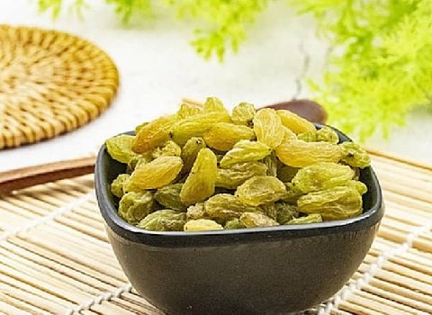 تصویر 2 از قیمت کشمش سبز قلمی ممتاز + خرید باور نکردنی
